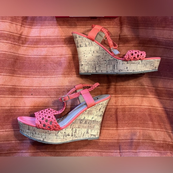 Candie’s Coral Wedge Sandals Size 8 Braided Strappy Cork Platform Summer Boho - Picture 3 of 8